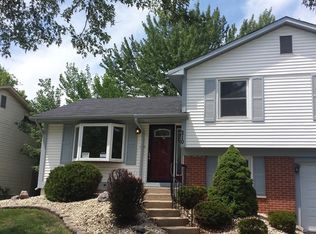 210 Huntingwood Rd, Matteson, IL 60443