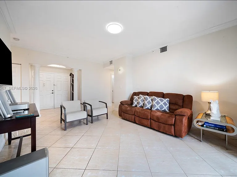 9021 SW 94th St #310 — Photo 9