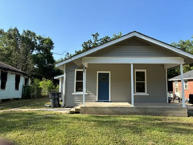 3 bed, 1014 sqft, $1,200 — Photo 1
