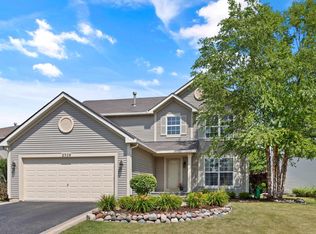 2329 Stacy Cir, Montgomery, IL 60538