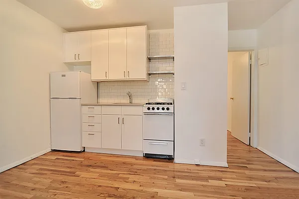 Rented by Corcoran | media 45