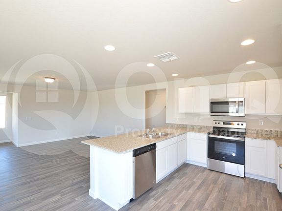 4th image of 777 S Silvercreek Ln