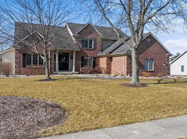 5601 Autumn Woods Trl, Fort Wayne, IN 46835