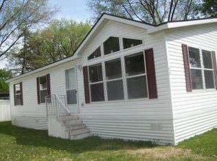 52 Lee St, Forest Lake, MN 55025