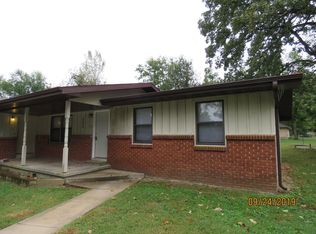 202 W Sycamore St #B, Nixa, MO 65714