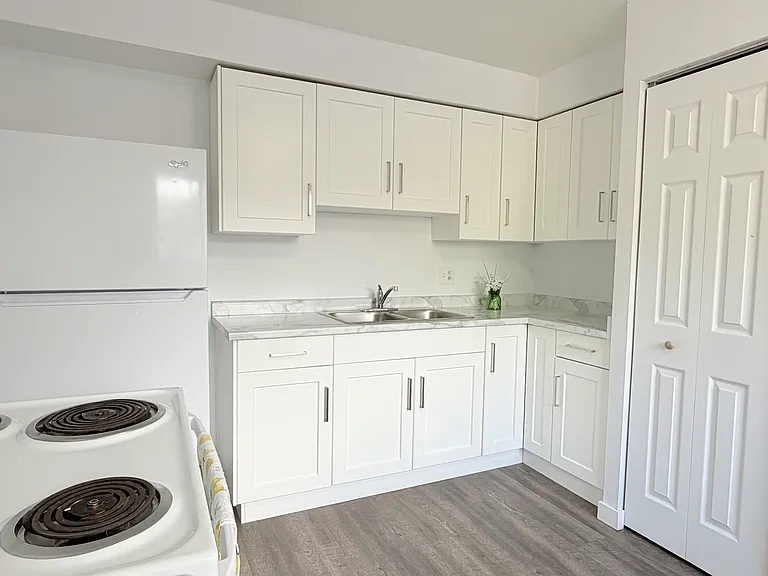 766 Indian Rd N #1 — Photo 8