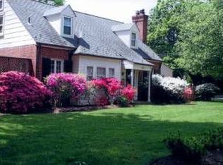 4614 Harling Ln, Bethesda, MD 20814