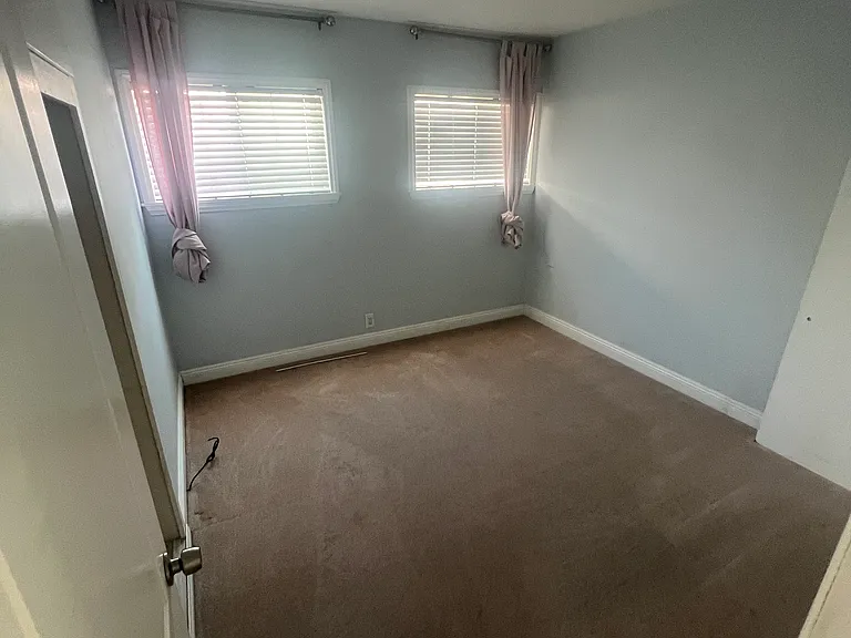 711 S Armel Dr — Photo 9