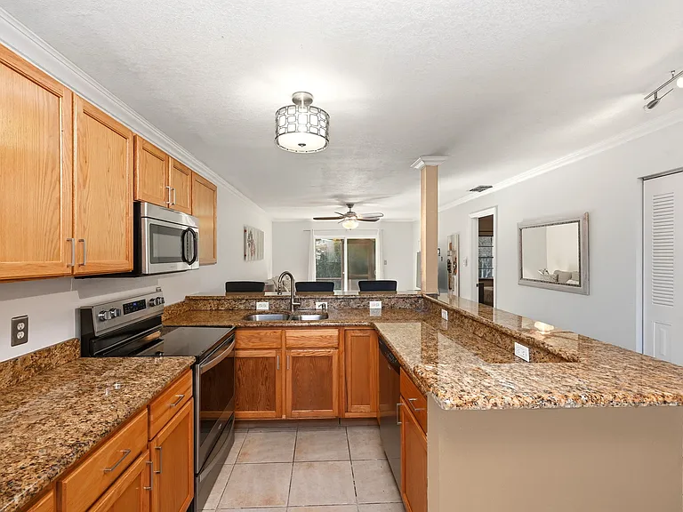 4410 Bar Harbor Dr — Photo 28