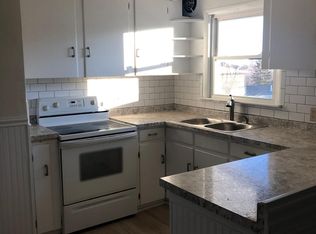 28 Windsor St APT 1, Worcester, MA 01605