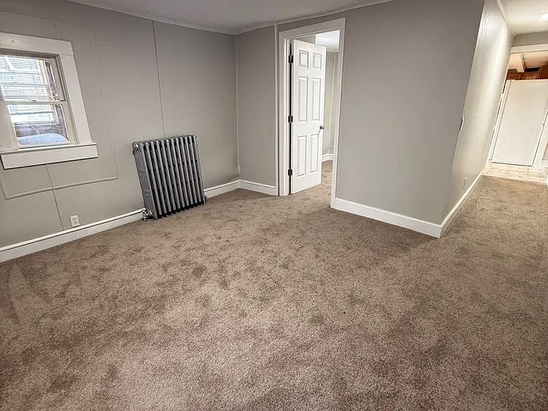 44 Center St — Photo 2