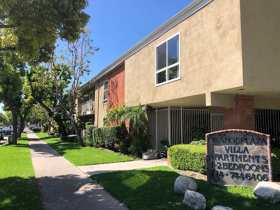Orange Plaza Villa Apartments
