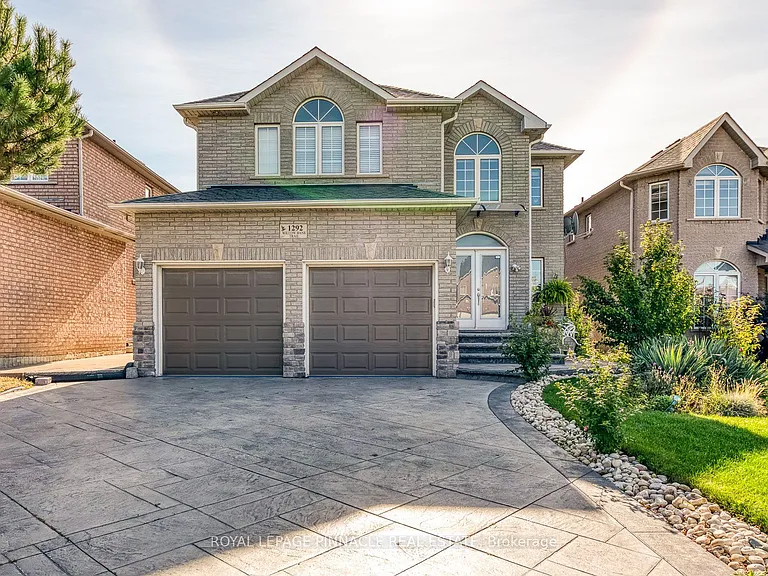 1292 Willowbank Trl #LOWER — Photo 1