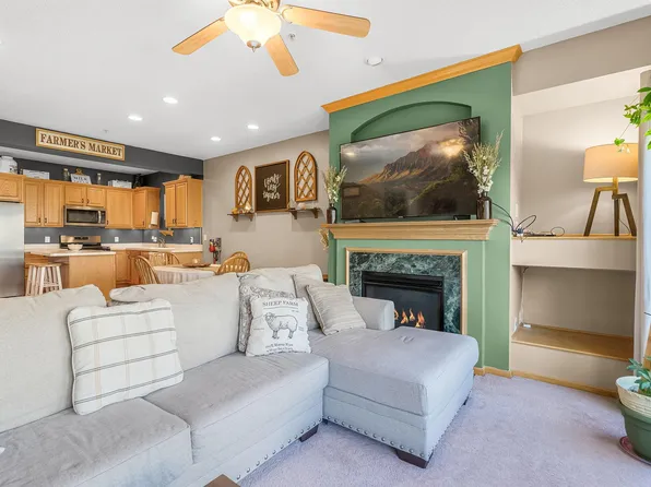 4332 Victor Path Unit 8, Hugo, MN 55038