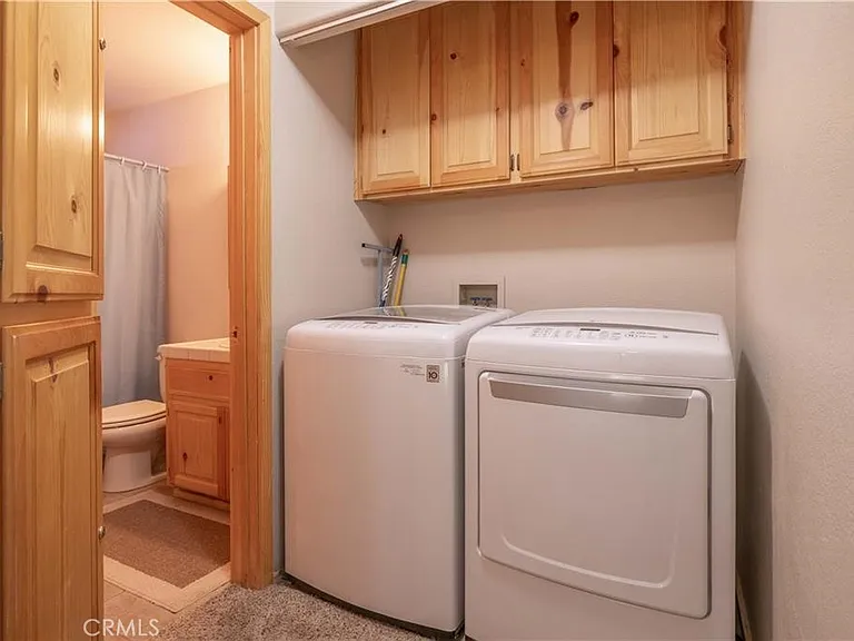 479 Villa Grove Ave — Photo 26