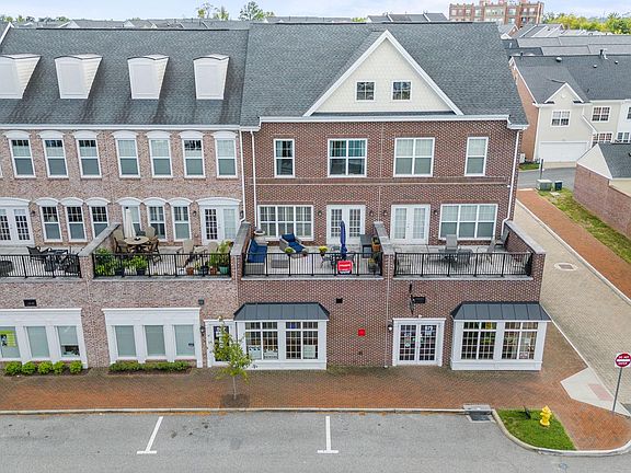 5th image of 570 Marina Landing Ln