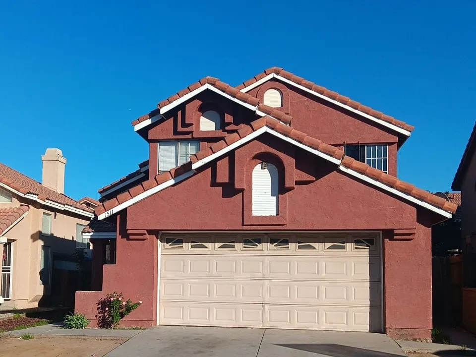 1511 Medallion Ct