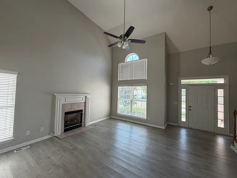 137 Sumner Meadows Ln — Photo 3