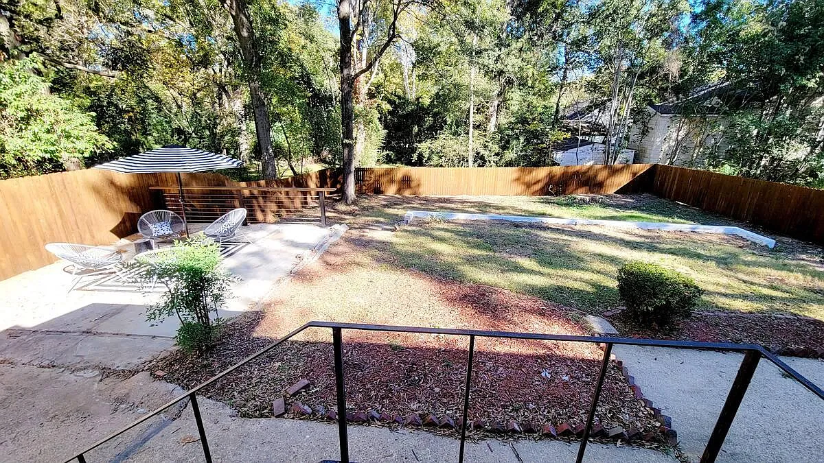 4 bed, 1823 sqft, $6,000 — Photo 2