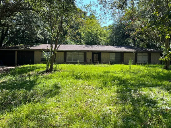 1122 Mockingbird Ln, Nacogdoches, TX 75964