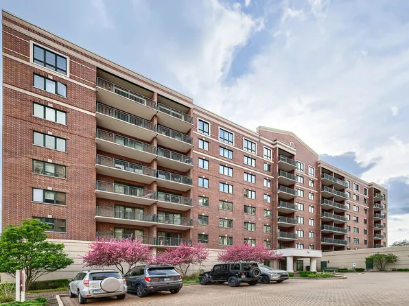 770 Pearson St #2-505, Des Plaines, IL 60016
