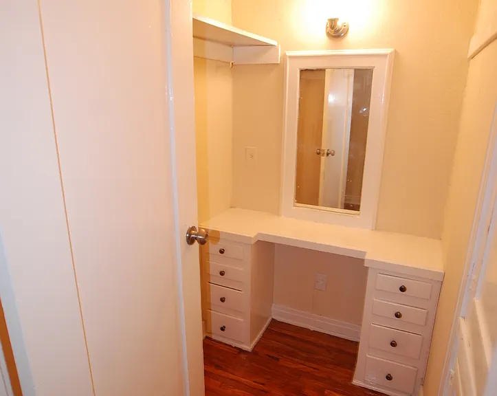 15Th - 2731 W. 15th Apts. — Photo 11