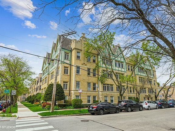 2nd image of 6206 N Leavitt St APT 3