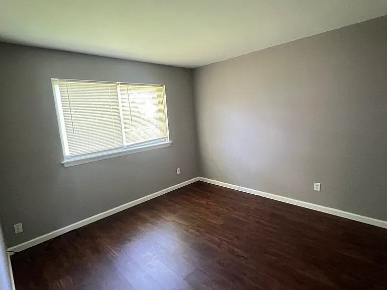824 Loyola Dr #824 — Photo 14