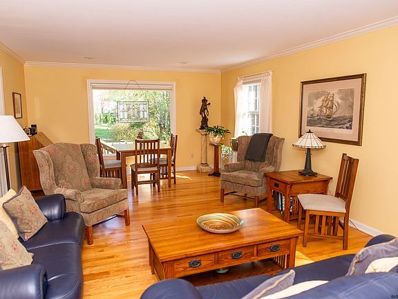 5th image of 10 Rivercrest Dr