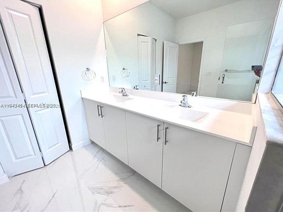 5th image of 15903 SW 2nd Pl #Townhouse 15903