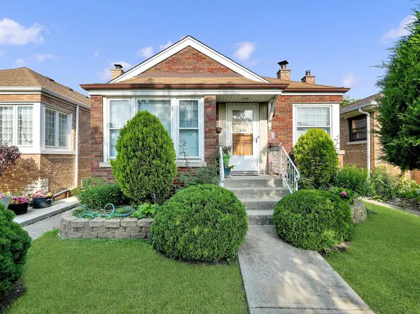 6228 S Menard Ave, Chicago, IL 60638