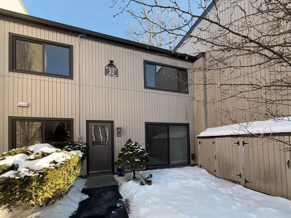 2202 Mulberry Court, Poughkeepsie, NY 12603