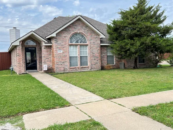8317 Spinnaker Cv, Rowlett, TX 75089
