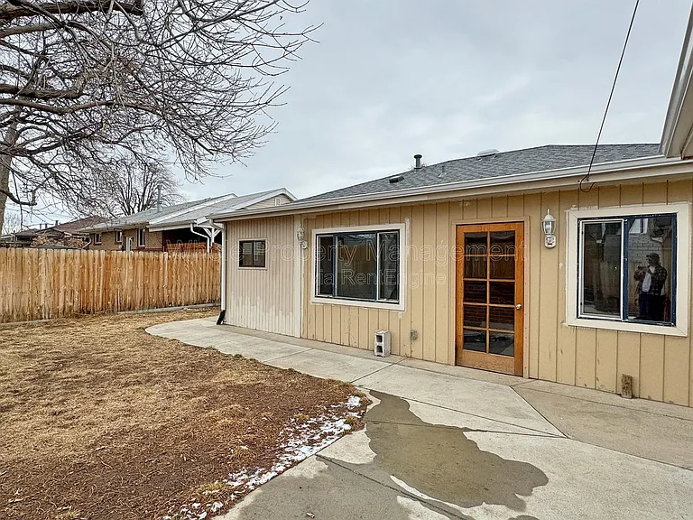 7071 Ruth Way — Photo 24