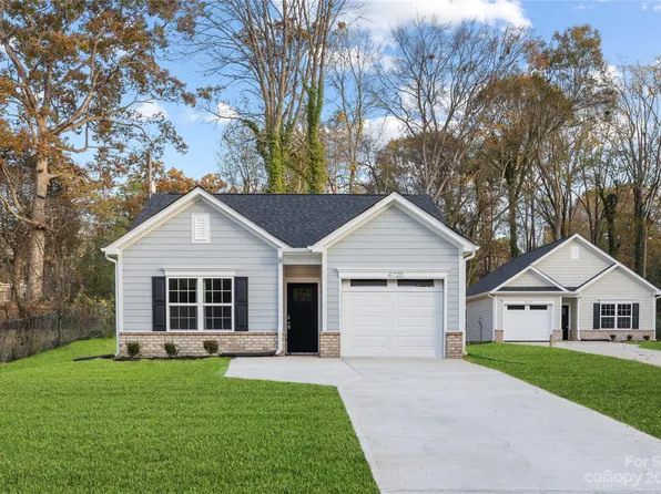 4720 Crestmont Dr, Charlotte, NC 28205