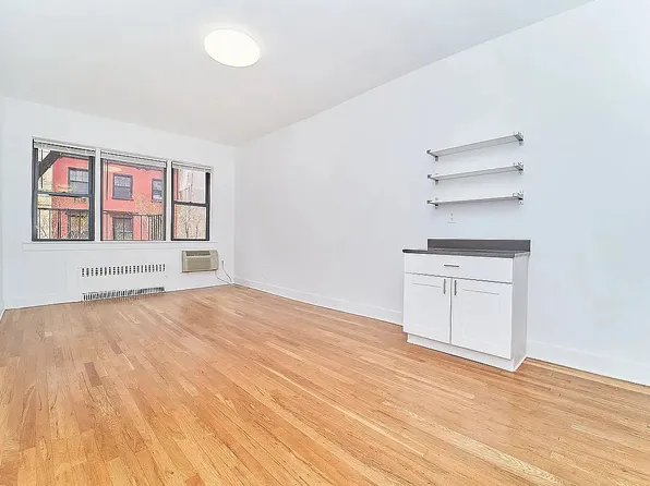 133 E 17th St #5AA, New York, NY 10003