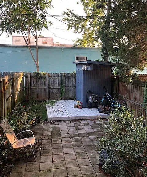 2608 Parkwood Ave — Photo 2