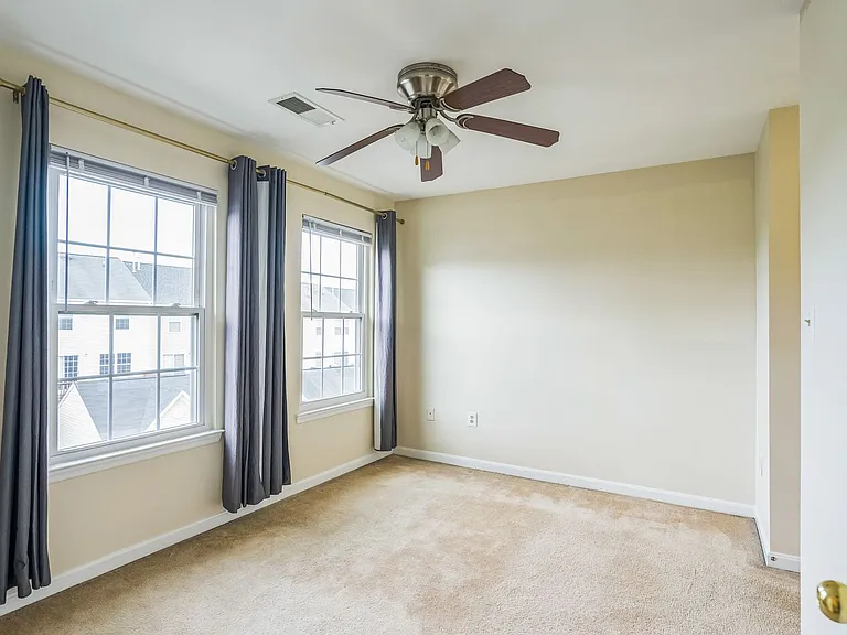 46051 Marble Ter — Photo 14