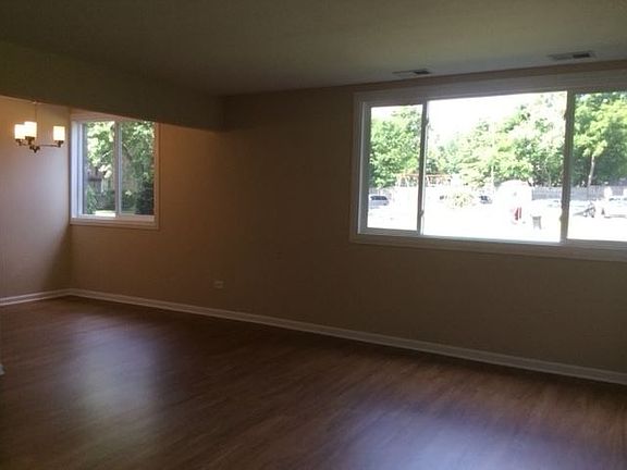 3rd image of 2650 Brookwood Way Dr APT 115B