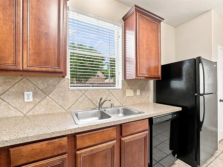 16726 Vivian Point Ln — Photo 12