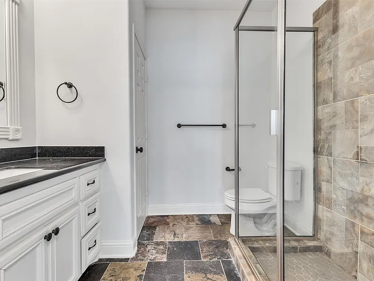 3911 Kennon St #A — Photo 13