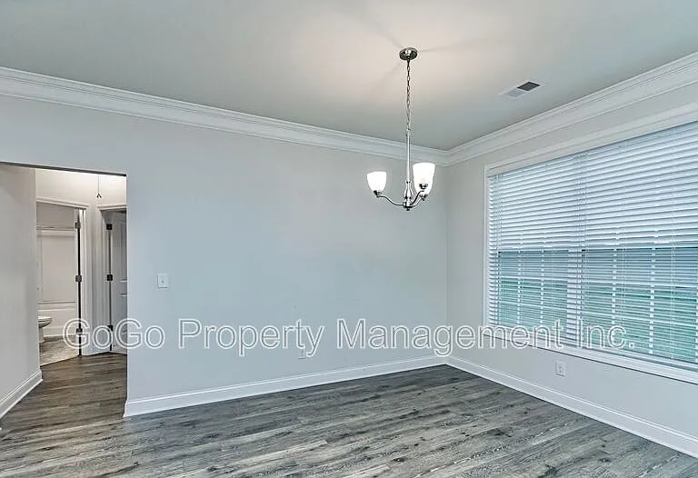 110 Northwild Dr — Photo 6