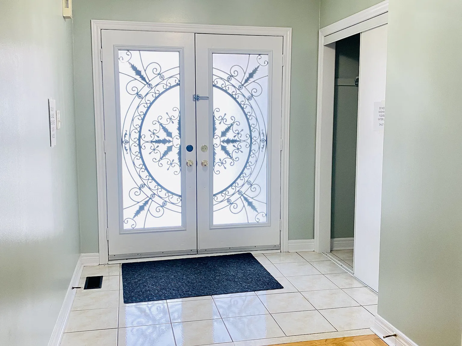 4 bed, $3,049 — Photo 2