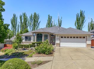 3375 Henderson Way, Medford, OR 97504