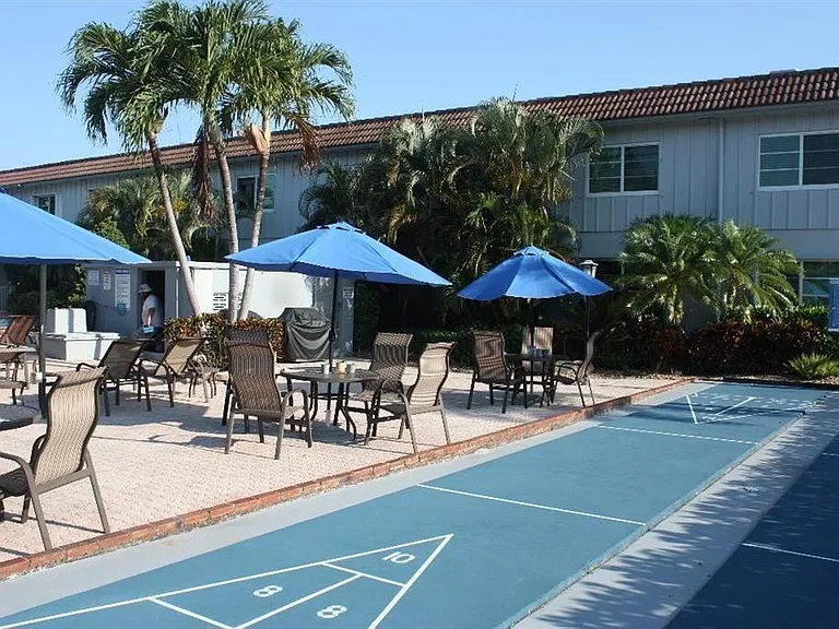 649 W Oakland Park Blvd #211A — Photo 13