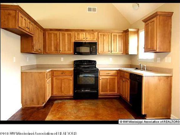 3rd image of 7341 Green Ash Dr