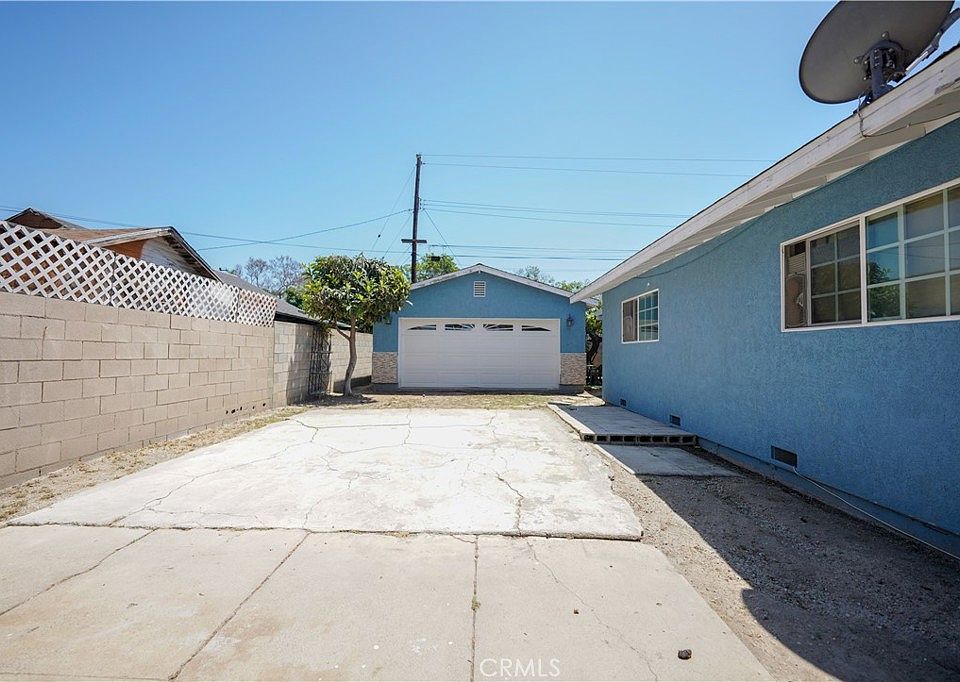 1109 S Flower St, Santa Ana, CA 92707 Zillow