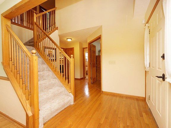 2nd image of 4831 Old Tower Ct