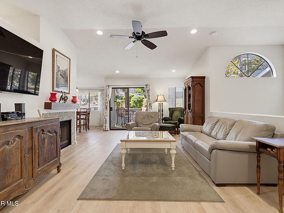4th image of 29105 Thousand Oaks Blvd E