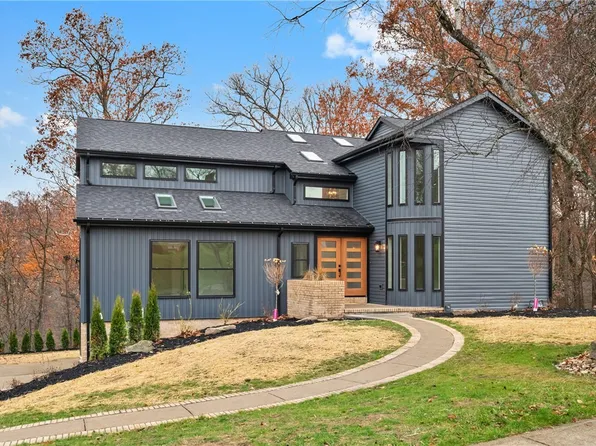 10492 Olde Villa Dr, Gibsonia, PA 15044